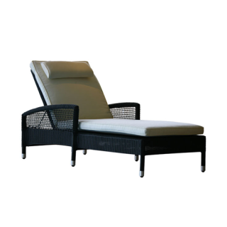 Lorraine Lounger