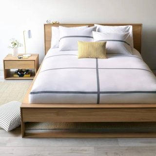 Classic Bed - 7